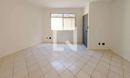 Casa para Aluguel - Salgado Filho, 3 Quartos,  90 m² - Belo Horizonte