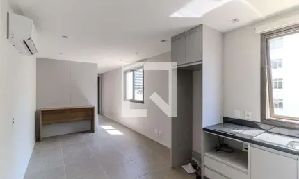 Kitnet / Stúdio para Aluguel - Santa Cecília, 1 Quarto,  45 m² - São Paulo