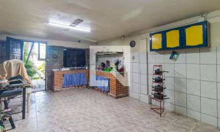Casa para Aluguel - Glória, 1 Quarto,  40 m² - Porto Alegre