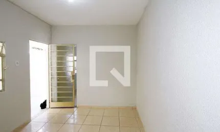 Casa para Aluguel - Carlos Prates, 2 Quartos,  60 m² - Belo Horizonte