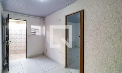 Casa para Aluguel - Jardim Éster Yolanda, 1 Quarto,  100 m² - São Paulo