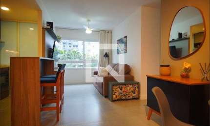 Apartamento para Aluguel - São Sebastião, 3 Quartos,  67 m² - Porto Alegre