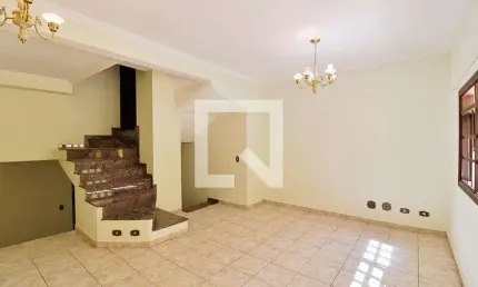 Casa para Aluguel - Jardim Londrina, 3 Quartos,  130 m² - São Paulo