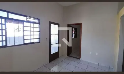Casa para Aluguel - Maringá, 2 Quartos,  70 m² - Jundiaí