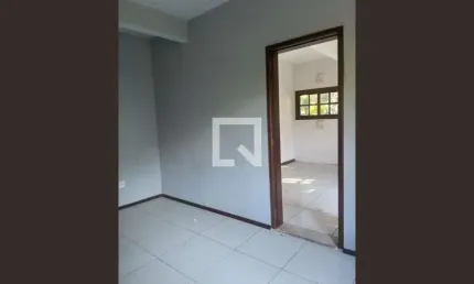 Casa para Aluguel - Partenon, 2 Quartos,  70 m² - Porto Alegre