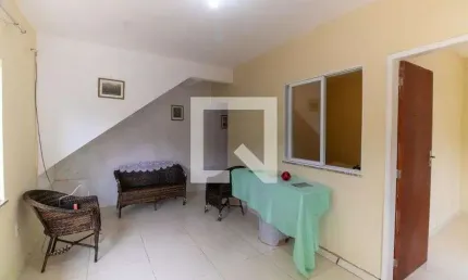 Casa para Aluguel - Piratininga, 2 Quartos,  200 m² - Niterói