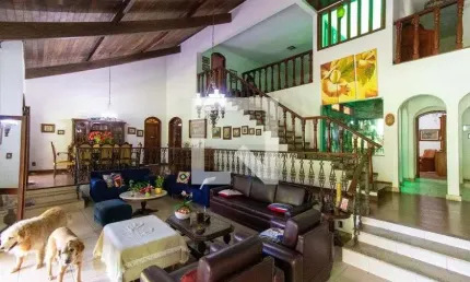 Casa para Aluguel - Vila Progresso, 8 Quartos,  4700 m² - Niterói