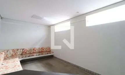 Casa para Aluguel - Centro, 3 Quartos,  112 m² - Uberlândia
