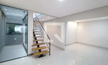 Casa para Aluguel - Jardim Europa, 4 Quartos,  240 m² - Uberlândia
