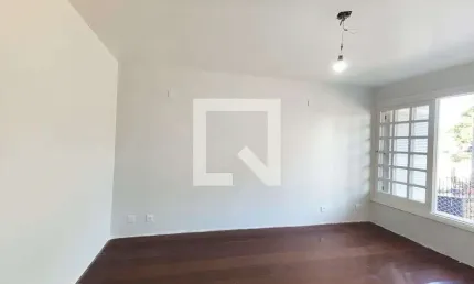 Casa para Aluguel - Campestre, 3 Quartos,  3 m² - São Leopoldo