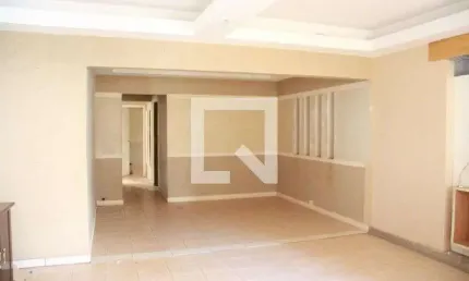 Casa para Aluguel - Granada, 3 Quartos,  200 m² - Uberlândia
