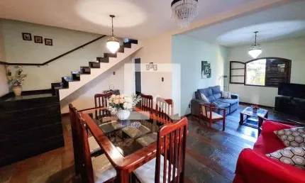 Casa para Aluguel - Cantagalo, 4 Quartos,  390 m² - Niterói