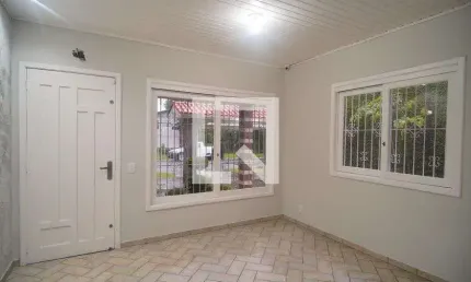 Casa para Aluguel - Industrial, 2 Quartos,  300 m² - Novo Hamburgo