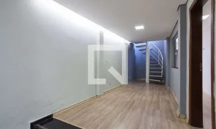 Casa para Aluguel - Tabajaras, 5 Quartos,  155 m² - Uberlândia