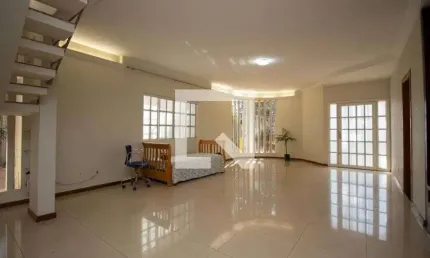 Casa para Aluguel - Asa Sul, 4 Quartos,  520 m² - Brasília