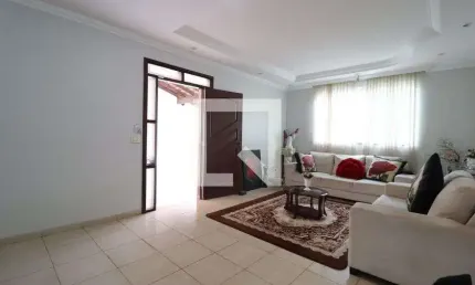 Casa para Aluguel - Pres. Roosevelt, 7 Quartos,  456 m² - Uberlândia