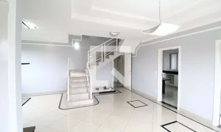 Cobertura para Aluguel - Santa Mônica, 3 Quartos,  217 m² - Uberlândia