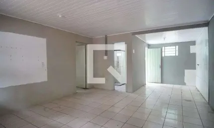 Casa para Aluguel - Rio Branco, 1 Quarto,  200 m² - Novo Hamburgo