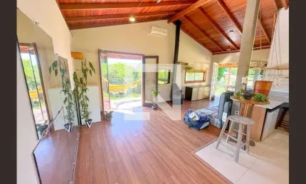 Casa para Aluguel - São João do Rio Vermelho, 1 Quarto,  50 m² - Florianópolis