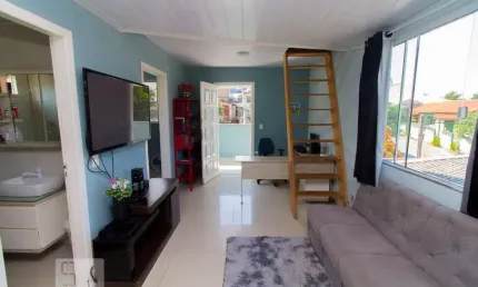 Casa para Aluguel - Monte Cristo, 3 Quartos,  70 m² - Florianópolis