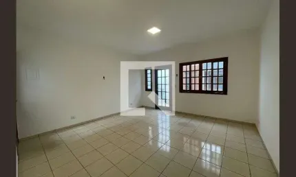 Casa para Aluguel - Jardim Barbacena, 3 Quartos,  157 m² - Cotia