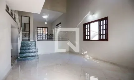 Casa para Aluguel - Jardim Belizário, 4 Quartos,  190 m² - Cotia