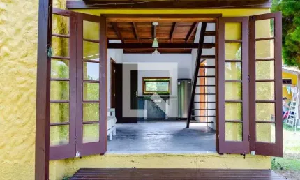 Casa para Aluguel - São João do Rio Vermelho, 1 Quarto,  50 m² - Florianópolis