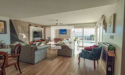 Casa para Aluguel - Feitoria, 3 Quartos,  225 m² - São Leopoldo