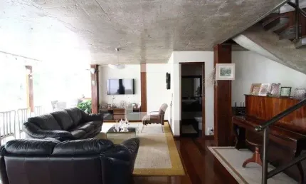 Casa para Aluguel - Panorama, 7 Quartos,  600 m² - Uberlândia