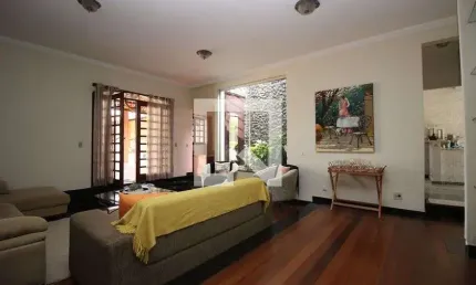 Casa para Aluguel - Taguatinga, 3 Quartos,  350 m² - Brasília