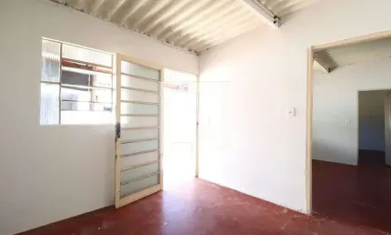 Casa para Aluguel - Vigilato Pereira, 2 Quartos,  40 m² - Uberlândia