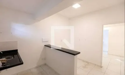 Casa para Aluguel - Vila Itapura, 1 Quarto,  22 m² - Campinas