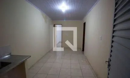 Kitnet / Stúdio para Aluguel - Ceilândia, 1 Quarto,  30 m² - Brasília
