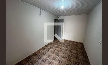 Casa para Aluguel - Taguatinga, 2 Quartos,  80 m² - Brasília