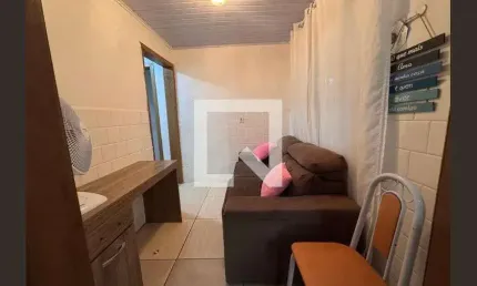 Casa para Aluguel - Cristo Rei, 2 Quartos,  60 m² - São Leopoldo