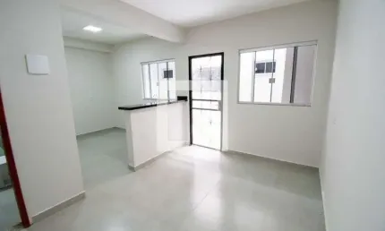 Casa para Aluguel - Ceilândia, 1 Quarto,  27 m² - Brasília