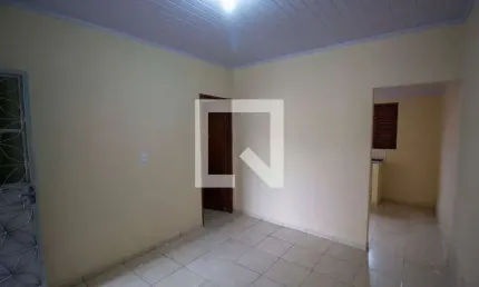Kitnet / Stúdio para Aluguel - Ceilândia, 1 Quarto,  33 m² - Brasília