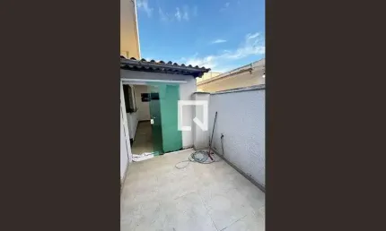Casa para Aluguel - Parque Bandeirante, 2 Quartos,  60 m² - Santo André