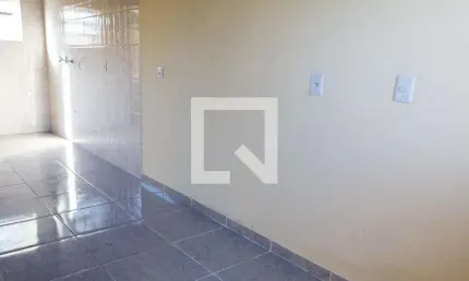 Casa para Aluguel - São João do Rio Vermelho, 2 Quartos,  50 m² - Florianópolis