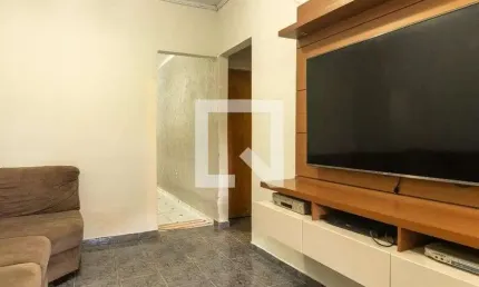 Casa para Aluguel - Recanto das Emas, 3 Quartos,  70 m² - Brasília
