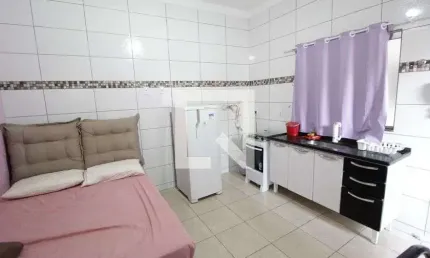 Kitnet / Stúdio para Aluguel - Bom Jesus, 1 Quarto,  22 m² - Uberlândia