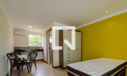 Kitnet / Stúdio para Aluguel - Ingleses, 1 Quarto,  30 m² - Florianópolis