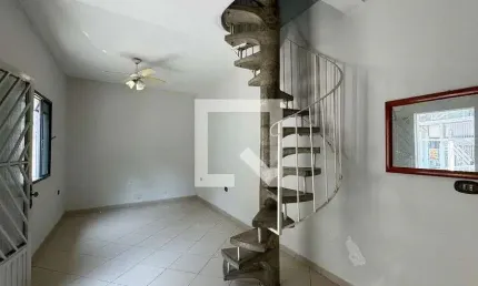 Casa para Aluguel - Centro, 3 Quartos,  92 m² - Barueri