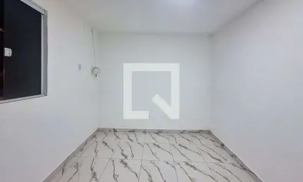 Casa para Aluguel - São Lourenço, 1 Quarto,  21 m² - Niterói