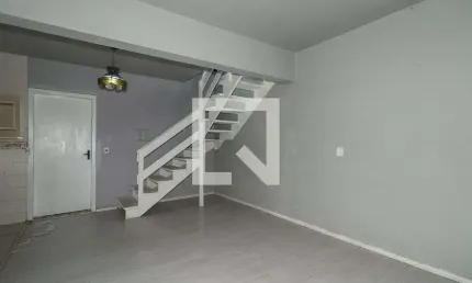 Casa para Aluguel - Jardim Itu-Sabará, 2 Quartos,  63 m² - Porto Alegre