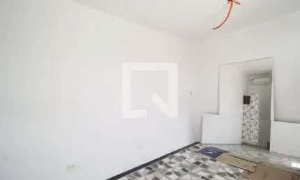 Kitnet / Stúdio para Aluguel - Martins, 1 Quarto,  25 m² - Uberlândia