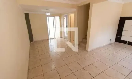 Casa / Sobrado em Condomínio para Aluguel - Gramado, 3 Quartos,  90 m² - Campinas