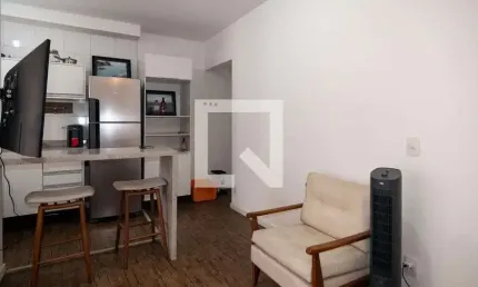 Kitnet / Stúdio para alugar na Rua Paim, Consolação, São Paulo por R$ 2.500