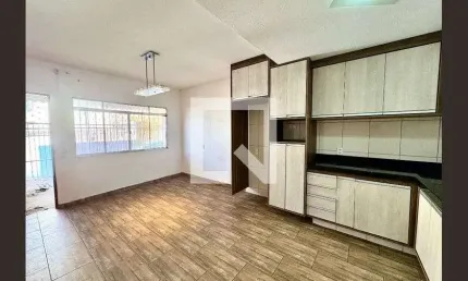 Casa para Aluguel - Centro, 2 Quartos,  45 m² - Jundiaí