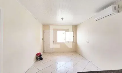 Casa para Aluguel - Santos Dumond, 2 Quartos,  74 m² - São Leopoldo